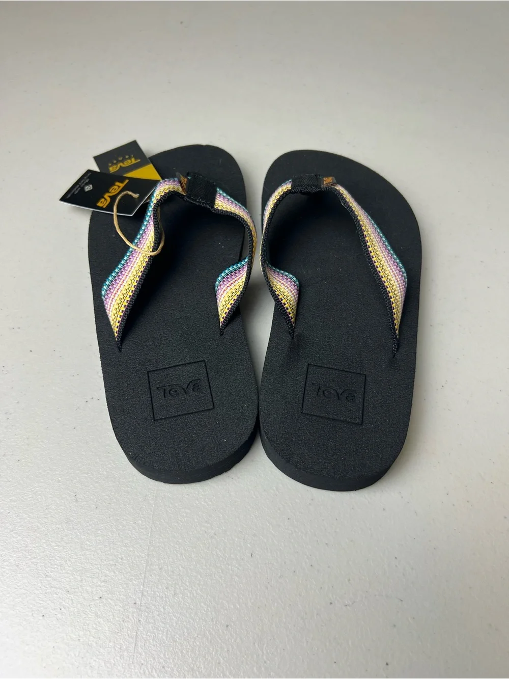 Teva NWT Girls Flip Flop Sandals